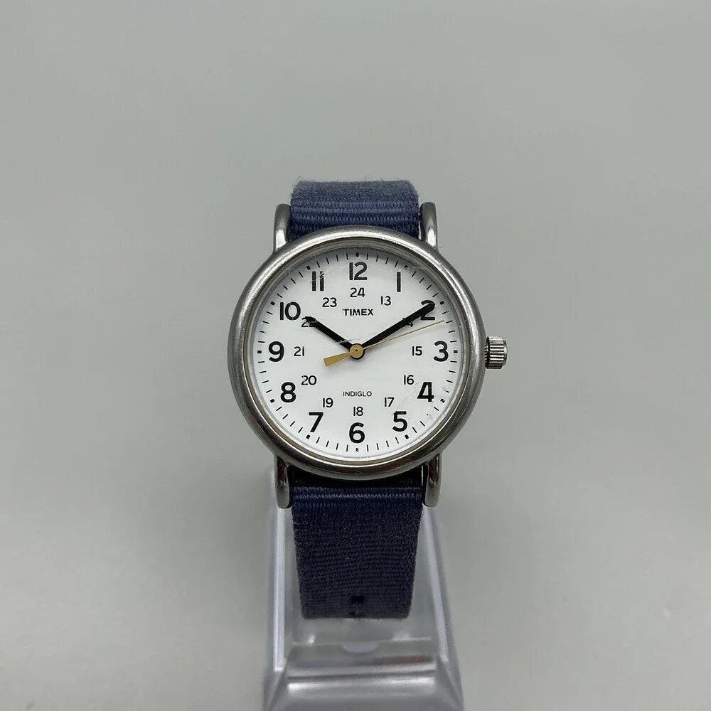 Timex Weekender Indiglo WR 30M Womens Watch 31mm Blue Nylon Strap New Battery